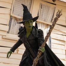 Wake Up With BroadwayWorld October 13, 2025 - Trisha Paytas To Join BEETLEJUICE and M