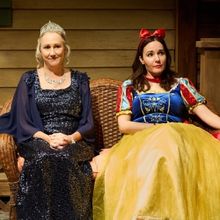 Review: VANYA AND SONIA AND MASHA AND SPIKE at 4th Wall Theatre Company