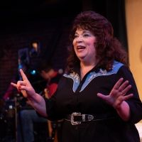 BWW Review: ALWAYS . . . PATSY CLINE at Virginia Rep At Hanover Tavern Delights Even…