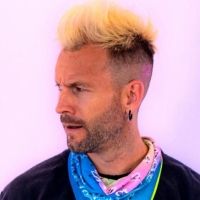 Cris Hodges Announces Debut Solo Album 'Black Hole Magic'