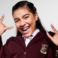 Larissa Cavalante Dá Vida A Summer Em SCHOOL OF ROCK