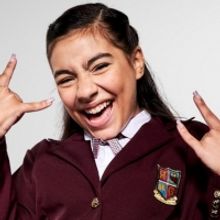 Larissa Cavalante Dá Vida A Summer Em SCHOOL OF ROCK