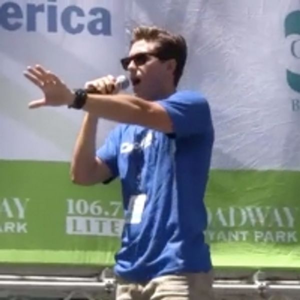 Broadway Rewind: CATCH ME IF YOU CAN Catches on at Bryant Park in 2011 - Broadway Theater Video
