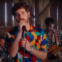 VIDEO: Ben Platt Performs New Single 'I Wanna Love You But I Don't' on LATE NIGHT! Video