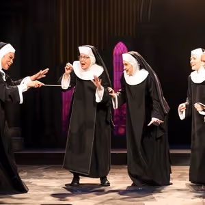 Photos/Video: SISTER ACT at Drury Lane Theatre