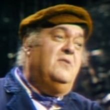 VIDEO: On This Day, September 22- FIDDLER ON THE ROOF Opens On Broadway