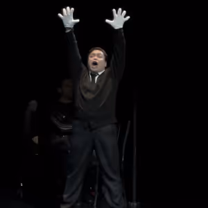 Video: Red Concepción Performs 'Mister Cellophane' in CHICAGO on Broadway