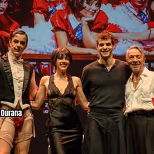 FOTOS: El renovado elenco de CABARET deslumbra en su presentaci&oacute;n oficial en Valencia