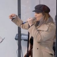 VIDEO: Gavin Creel, Shoshana Bean, and More Perform 'Signed, Sealed, Delivered, I'm…