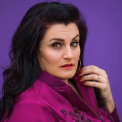 BWW Spotlight Series: Meet Gina D'Acciaro, an L.A. Actress and Regular Performer at Rockwell Table &amp; Stage