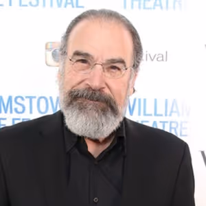 Mandy Patinkin Is 'Thrilled' for Jonathan Bailey for SUNDAY IN THE PARK WITH GEORGE…