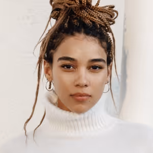 Alexandra Shipp, Jeremy Jordan & More to Star in UNDERWATER Scripted Podcast