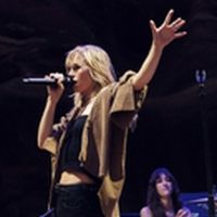 Suki Waterhouse Unveils Two New Versions of 'Good Looking' & 'Sweet Misery' Cover