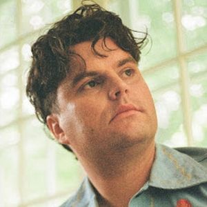 Alex Nicol Shares Soothing New Alt-Folk Single 'Working On My Tan'