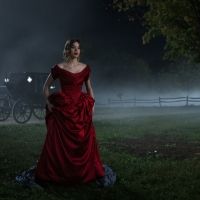 Apple TV's DICKINSON to Premiere at Tribeca TV Fest