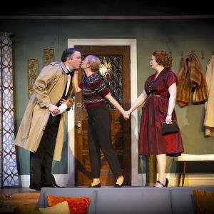 Review: DIAL M FOR MURDER at Shea's 710 Theatre