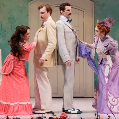 Review: Stratford's THE IMPORTANCE OF BEING EARNEST is a Riot
