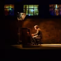 Review Roundup: Jake Gyllenhaal and Tom Sturridge Star In SEA WALL/A LIFE - See What…