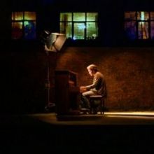 Review Roundup: Jake Gyllenhaal and Tom Sturridge Star In SEA WALL/A LIFE - See What 