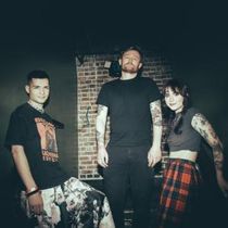 WALTZERR Releases New Single COUNTING CLOVERS Ahead of Debut Album