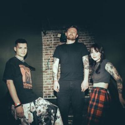 WALTZERR Releases New Single COUNTING CLOVERS Ahead of Debut Album