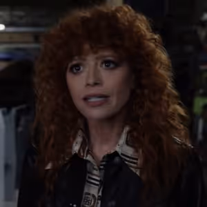 Video: Natasha Lyonne and Sam Richardson Star in Sneak Peek From POKER FACE Season 2