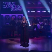 VIDEO: Kelly Clarkson Covers 'Sorry' by Justin Bieber