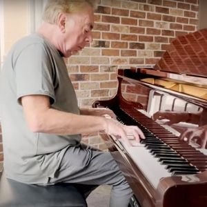 Video: Andrew Lloyd Webber, Betty Buckley and Elaine Paige Reflect on 30 Years of SUN