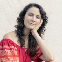 Songwriter Holland Belle Announces Debut Solo Album 'Bird Song'