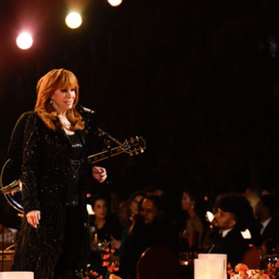 Reba McEntire Releases Fourth Music Capsule