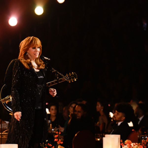 Reba McEntire Releases Fourth Music Capsule Photo
