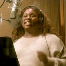 Video: Alex Newell Sings 'Independently Owned' From SHUCKED; Cast Recording to be Rel