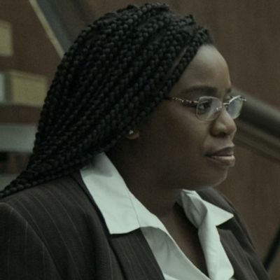 Video: Watch Uzo Aduba & Matthew Broderick in Netflix's PAINKILLER Series Trailer