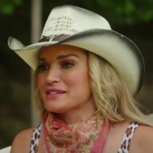 VIDEO: Watch the SUMMER HOUSE Midseason Trailer Featuring a First Look at Lindsay…