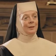 Maggie Smith Remembered By Whoopi Goldberg, HARRY POTTER Stars & More