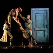 Review: PILOBOLUS AT WOLF TRAP'S FILENE CENTER at Wolf Trap