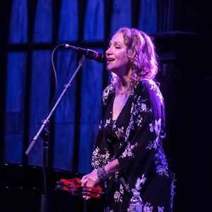 Joan Osborne Will Sing Bob Dylan at Plymouth’s Spire Center