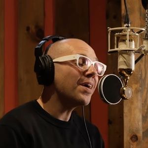 Video: Ian Axel and Yair Evnine Perform 'Moon Boy' From WONDER