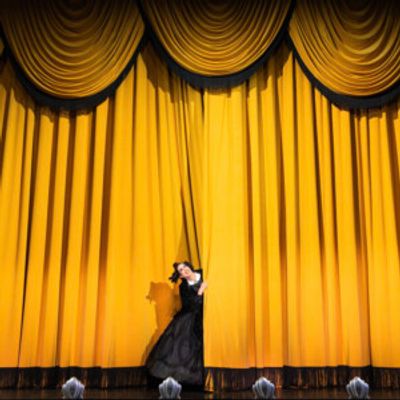 Review: OH, MARY! at San Diego Civic Theatre