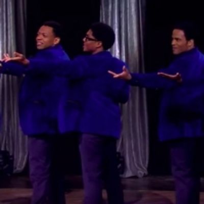 VIDEO: The Cast of AIN'T TOO PROUD Performs with Motown Songwriters Eddie and Brian Holland