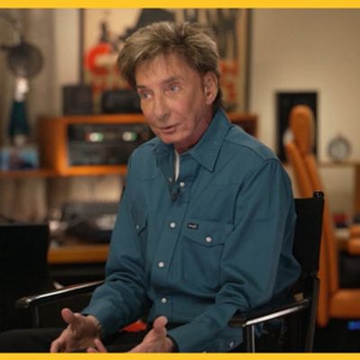 Video: Barry Manilow Opens Up About Voice Recovery: 'I Don't Know Whether It's Coming Back'