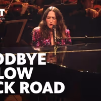 Video: Sara Bareilles Covers 'Goodbye Yellow Brick Road' in Kennedy Center Concert… Video
