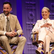Photos: Inside THE PITT Panel at PaleyFest LA with Noah Wyle, Katherine LaNasa, & Mo