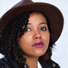 Drewcella Davis Named 2020-22 Apothetae & Lark Playwriting Fellow