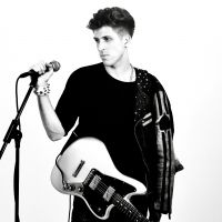 Alt-Rock Artist Eric Jafet Returns With Latest Single 'Lights Out'