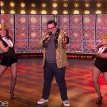VIDEO: Guest Host Josh Gad Brings Broadway to ELLEN
