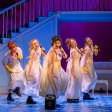 Review: PRIDE & PREJUDICE* (*SORT OF), Theatre Royal Glasgow