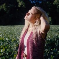 CASSIDY KING Shares Acoustic Version of 'Safe Places'