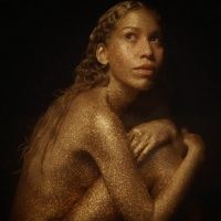  Charlotte Dos Santos Shares Video For 'Helio'