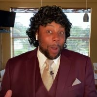 VIDEO: Kenan Thompson Hosts SATURDAY NIGHT LIVE's 'What Up With That' From Home